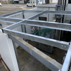 鉄骨造に屋根を取り付けるには？